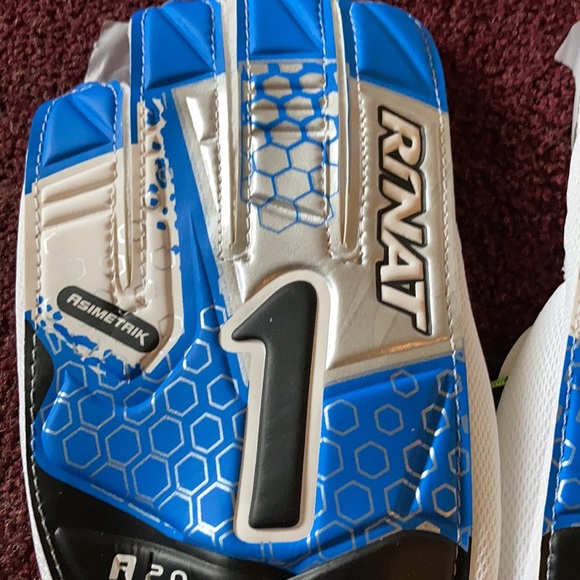 NWT Rinat goalie gloves size 7 - Picture 2 of 5